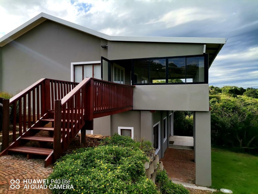 5 Bedroom Property for Sale in Morgans Bay Eastern Cape